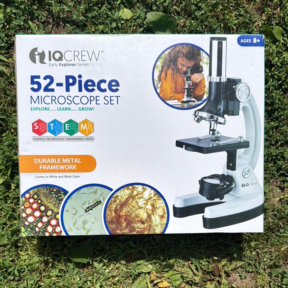 52-Piece Microscope Set - Black and White